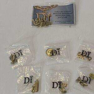 Vtg Di Diamonds International Charm Bracelet w/ Charms; Shells Ship Boat Anchor